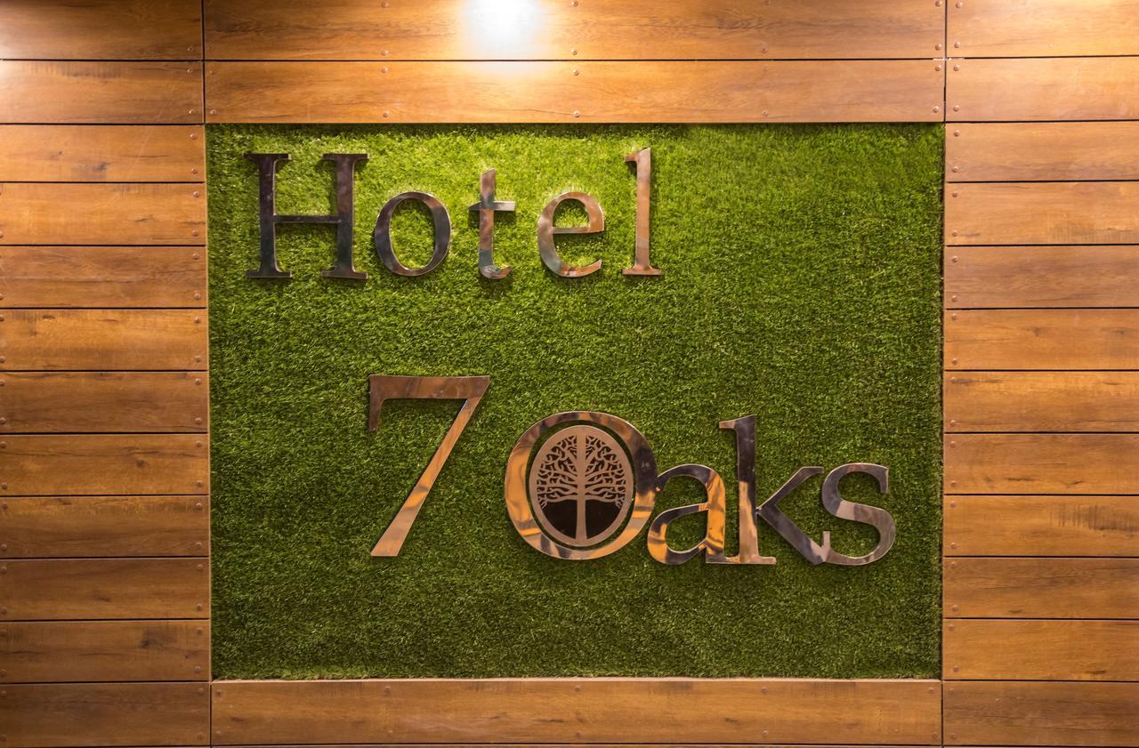 Hotel Seven Oaks Déhrádún Exteriér fotografie